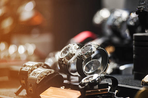 5 Reasons why buying second hand luxury watches are the best option