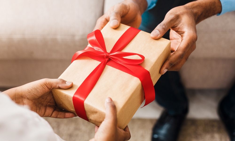 Top 20 Unique Housewarming Gifts That Create Lasting Memories